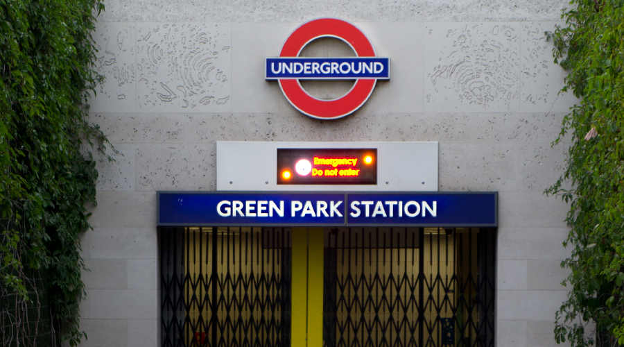 2014-green-park-station-london-uk