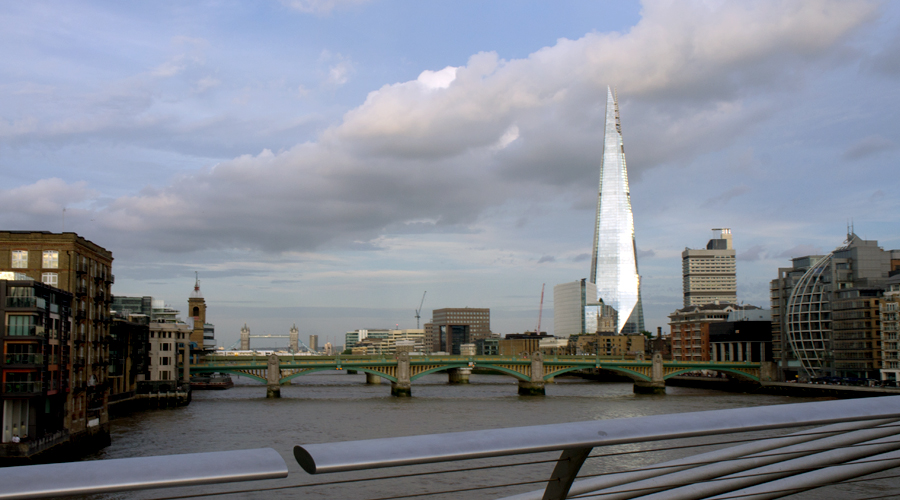 2014-millennium-bridge-london-uk-02