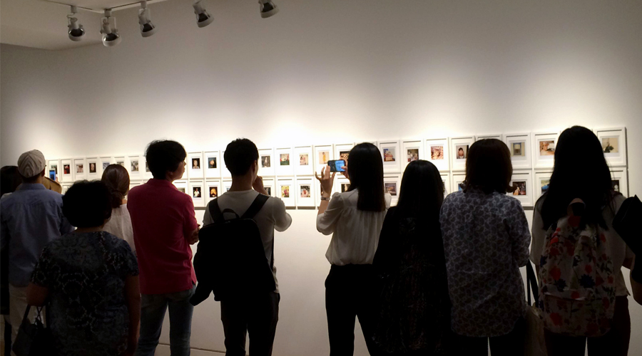 2015-05-23-linda-mcCartney-restrospective-photo-exhibit-daelim-museum-seoul-korea-02