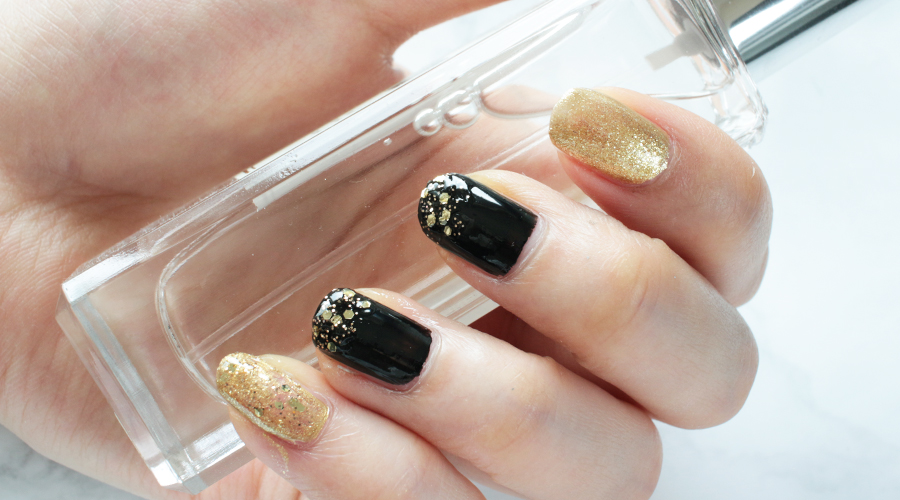 silentlyfree-beauty-nails-holiday-new-years-fireworks-black-gold-glitter-shimmer-20